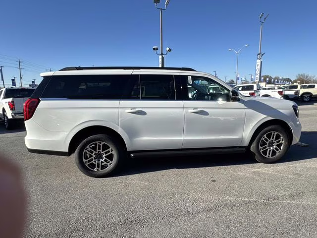 2026 White Metallic Ford Expedition Max Active RWD SUV