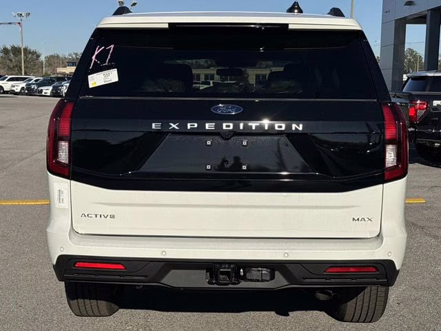 2026 White Metallic Ford Expedition Max Active RWD SUV