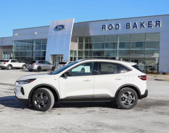 2026 Star White Metallic Tri-Coat Ford Escape ST-Line AWD SUV