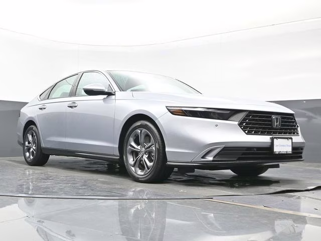 2025 Solar Silver Metallic Honda Accord Hybrid EX-L FWD Sedan
