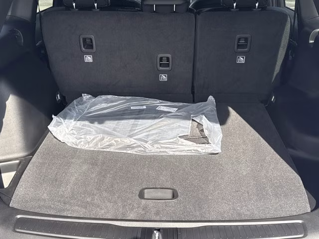 2026 Bright White Clearcoat Jeep Grand Cherokee Laredo Altitude RWD SUV