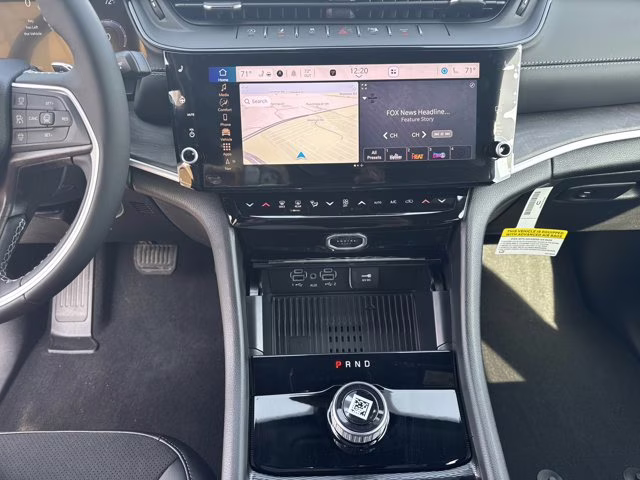 2026 Bright White Clearcoat Jeep Grand Cherokee Laredo Altitude RWD SUV