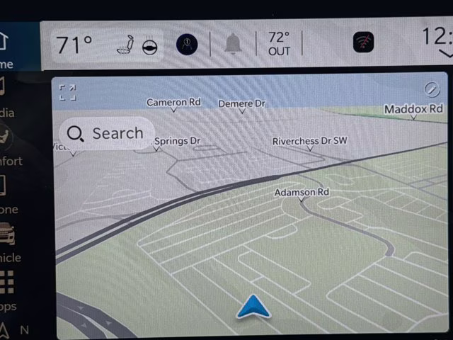 2026 Bright White Clearcoat Jeep Grand Cherokee Laredo Altitude RWD SUV