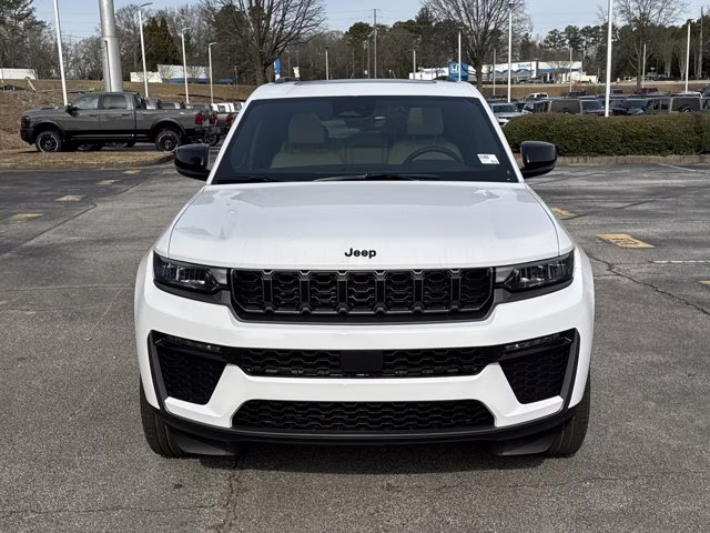 2026 Bright White Clearcoat Jeep Grand Cherokee Limited RWD SUV