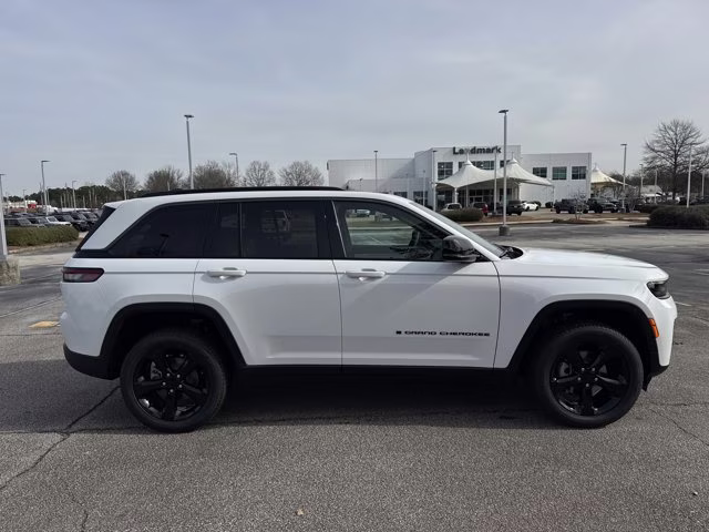 2026 Bright White Clearcoat Jeep Grand Cherokee Limited RWD SUV