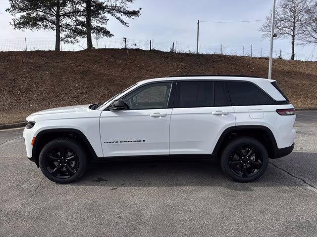 2026 Bright White Clearcoat Jeep Grand Cherokee Limited RWD SUV