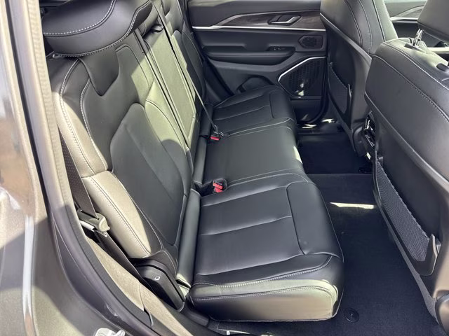 2026 Baltic Gray Metallic Clearcoat Jeep Grand Cherokee Limited RWD SUV