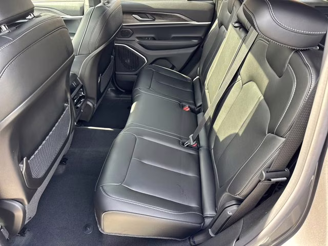 2026 Baltic Gray Metallic Clearcoat Jeep Grand Cherokee Limited RWD SUV