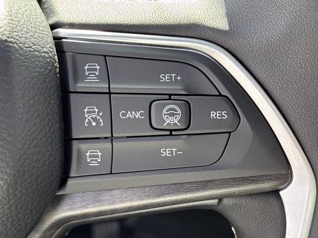 2026 Baltic Gray Metallic Clearcoat Jeep Grand Cherokee Limited RWD SUV