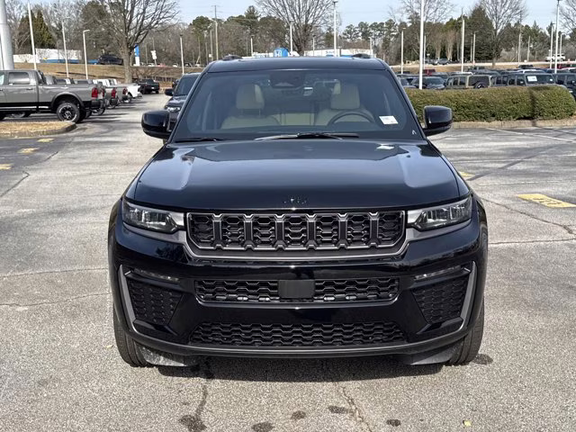 2026 Diamond Black Crystal Pearlcoat Jeep Grand Cherokee Limited RWD SUV