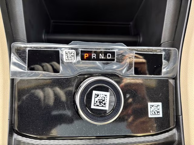 2026 Diamond Black Crystal Pearlcoat Jeep Grand Cherokee Limited RWD SUV