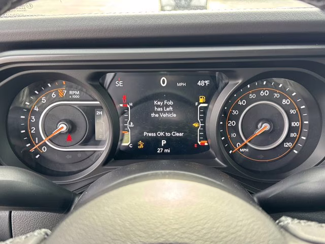 2026 Anvil Clearcoat Jeep Gladiator Sahara 4X4 Truck