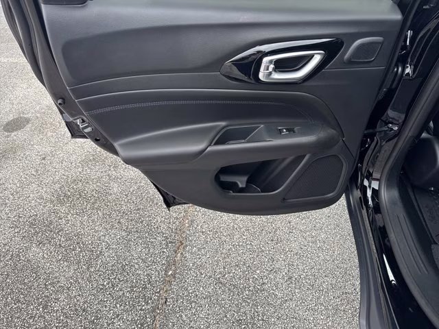 2026 Diamond Black Crystal Pearlcoat Jeep Compass Latitude Altitude 4X4 SUV