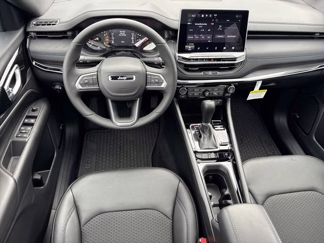 2026 Diamond Black Crystal Pearlcoat Jeep Compass Latitude Altitude 4X4 SUV