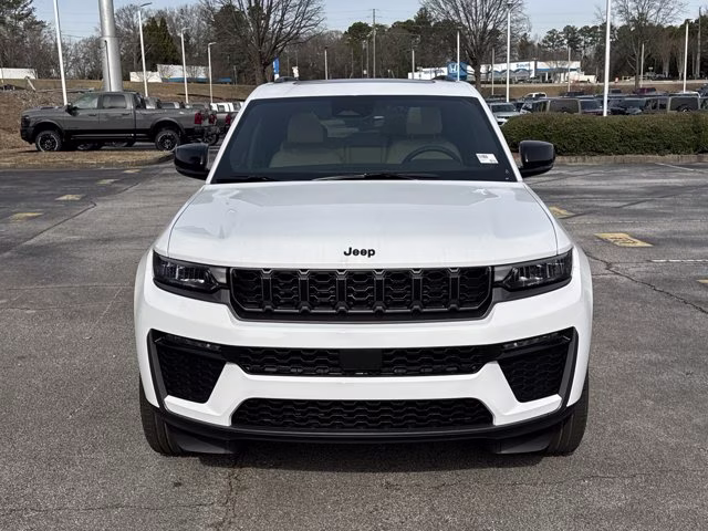 2026 Bright White Clearcoat Jeep Grand Cherokee Limited RWD SUV