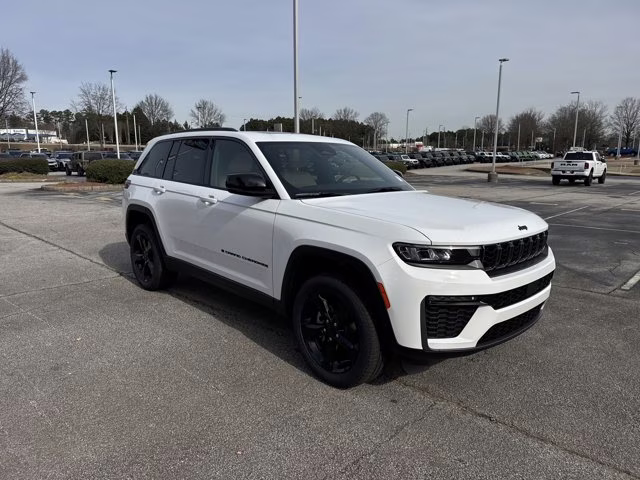 2026 Bright White Clearcoat Jeep Grand Cherokee Limited RWD SUV