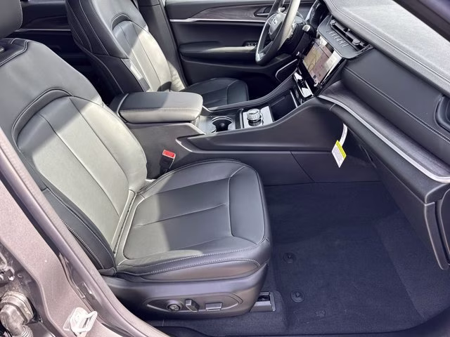 2026 Baltic Gray Metallic Clearcoat Jeep Grand Cherokee Limited RWD SUV
