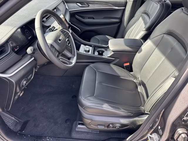 2026 Baltic Gray Metallic Clearcoat Jeep Grand Cherokee Limited RWD SUV