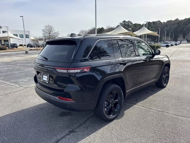 2026 Diamond Black Crystal Pearlcoat Jeep Grand Cherokee Limited RWD SUV