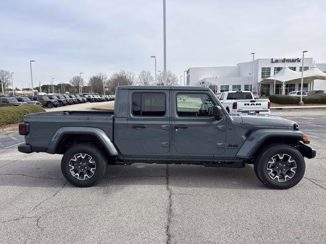 2026 Anvil Clearcoat Jeep Gladiator Sahara 4X4 Truck