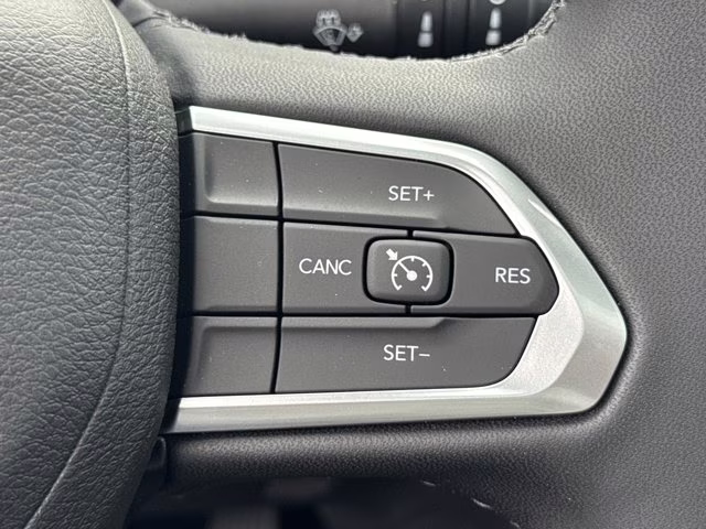 2026 Diamond Black Crystal Pearlcoat Jeep Compass Latitude Altitude 4X4 SUV