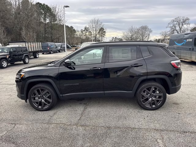 2026 Diamond Black Crystal Pearlcoat Jeep Compass Latitude Altitude 4X4 SUV