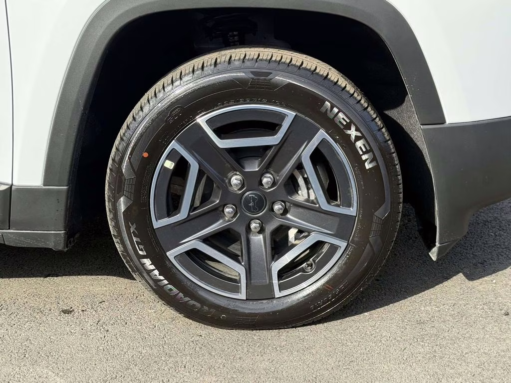 2026 Bright White Clearcoat Jeep Cherokee Limited 4X4 SUV