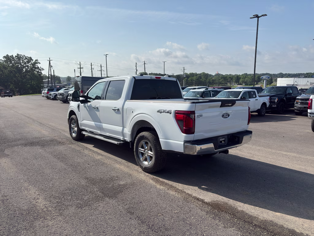 2024 Oxford White Ford F-150 XLT 4X4 Truck
