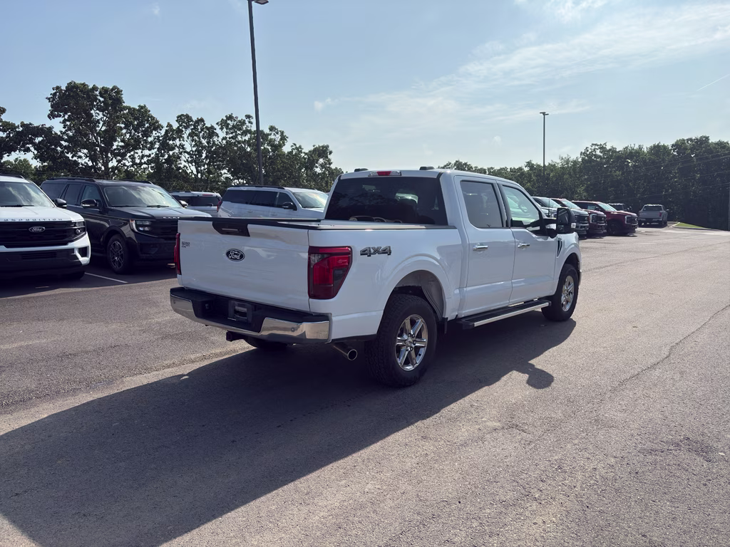 2024 Oxford White Ford F-150 XLT 4X4 Truck