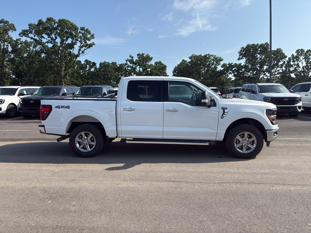 2024 Oxford White Ford F-150 XLT 4X4 Truck