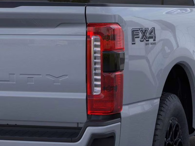 2026 Glacier Gray Metallic Tri-Coat Ford Super Duty F-250 SRW LARIAT 4X4 Truck