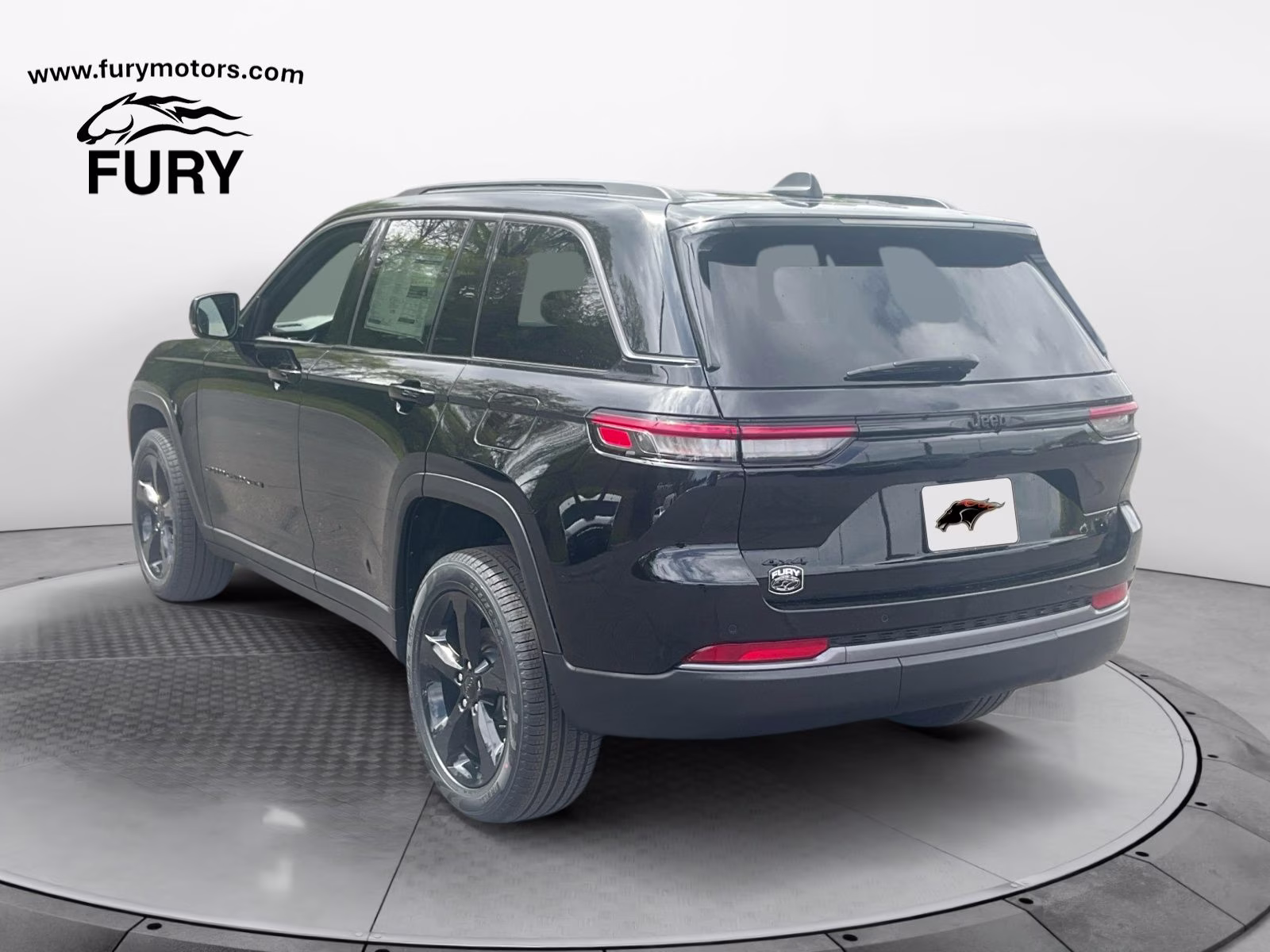 2026 Diamond Black Crystal Pearlcoat Jeep Grand Cherokee Limited 4X4 SUV