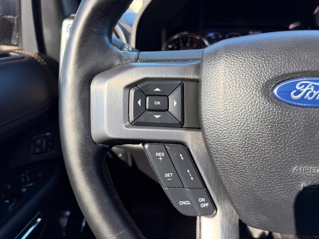 2021 Star White Metallic Tri-Coat Ford Expedition Max Platinum 4X4 SUV