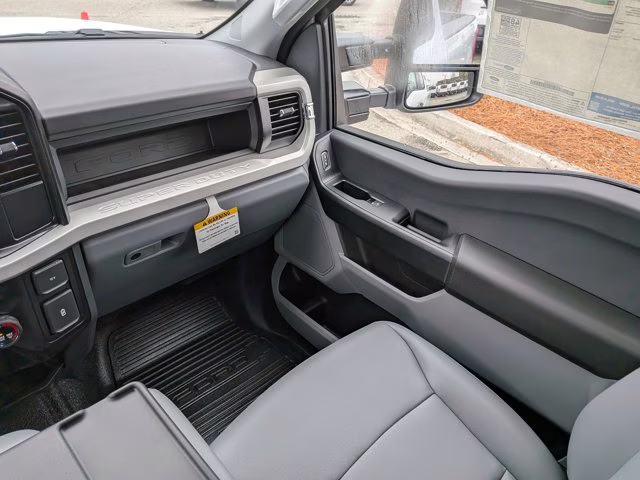 2026 Oxford White Ford Super Duty F-250 SRW XL RWD Truck