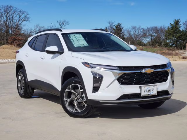 2026 Summit White Chevrolet Trax LT FWD SUV