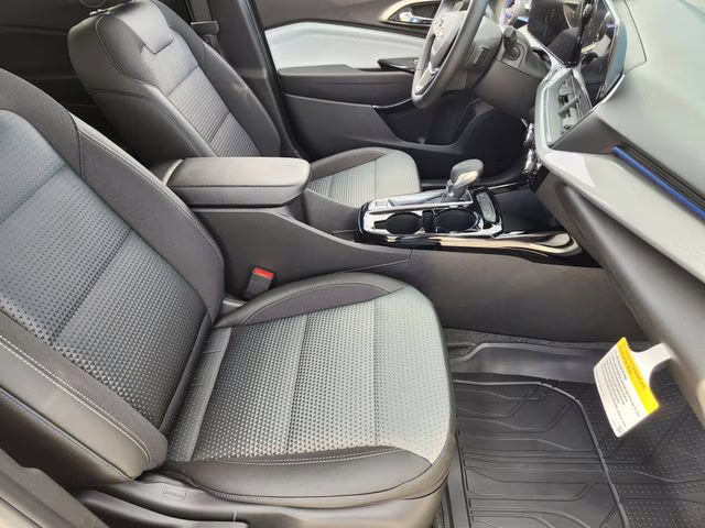 2026 Summit White Chevrolet Trax LT FWD SUV