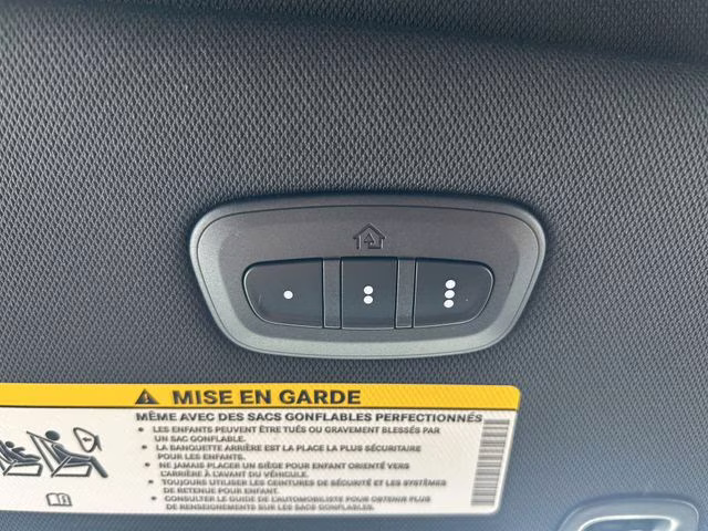 2026 Diamond Black Crystal Pearlcoat Chrysler Pacifica Select AWD Van