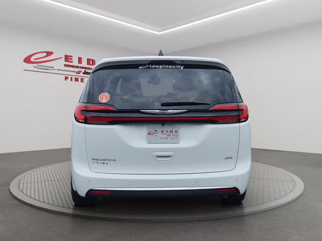 2026 Bright White Clearcoat Chrysler Pacifica Select AWD Van