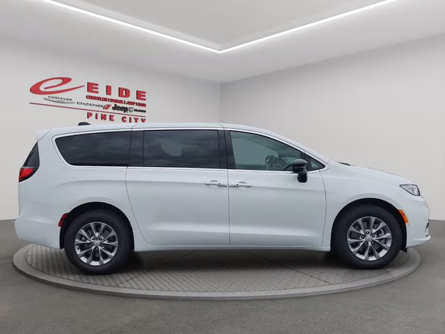 2026 Bright White Clearcoat Chrysler Pacifica Select AWD Van