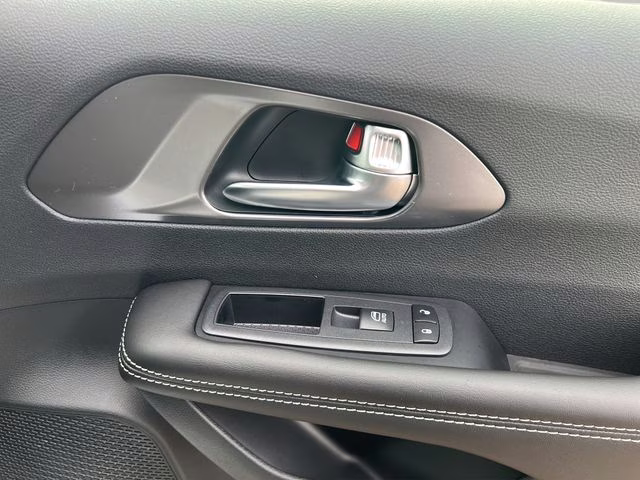 2026 Bright White Clearcoat Chrysler Pacifica Select AWD Van