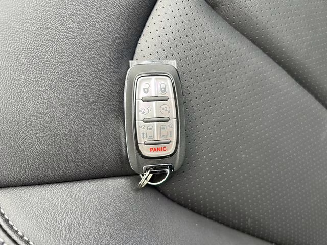 2026 Bright White Clearcoat Chrysler Pacifica Select AWD Van