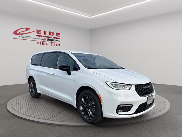 2026 Bright White Clearcoat Chrysler Pacifica Select AWD Van