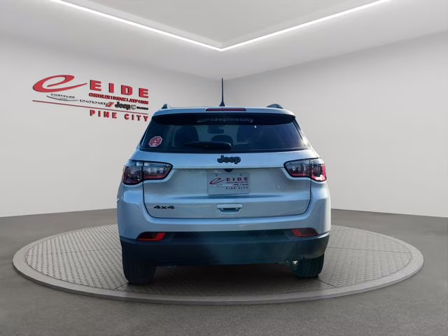 2026 Silver Zynith Jeep Compass Altitude 4X4 SUV