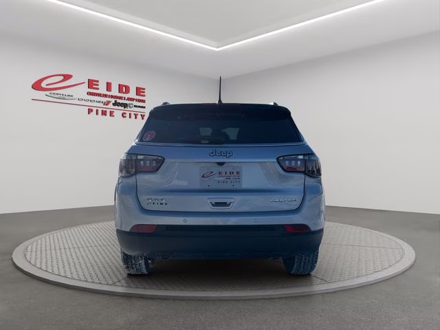 2026 Silver Zynith Metallic Clearcoat Jeep Compass Limited 4X4 SUV