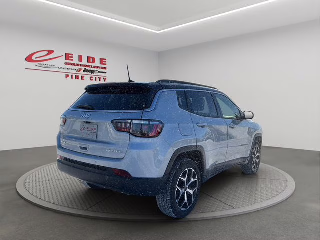 2026 Silver Zynith Metallic Clearcoat Jeep Compass Limited 4X4 SUV