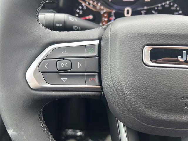 2026 Bright White Clearcoat Jeep Compass Limited 4X4 SUV