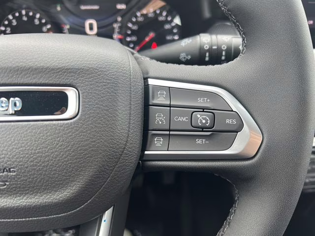 2026 Bright White Clearcoat Jeep Compass Limited 4X4 SUV