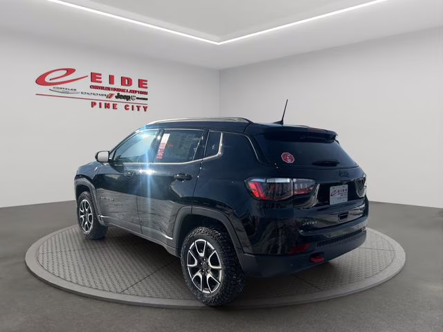 2026 Diamond Black Crystal Pearlcoat Jeep Compass Trailhawk 4X4 SUV