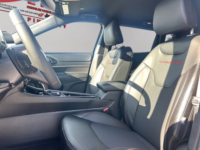 2026 Diamond Black Crystal Pearlcoat Jeep Compass Trailhawk 4X4 SUV