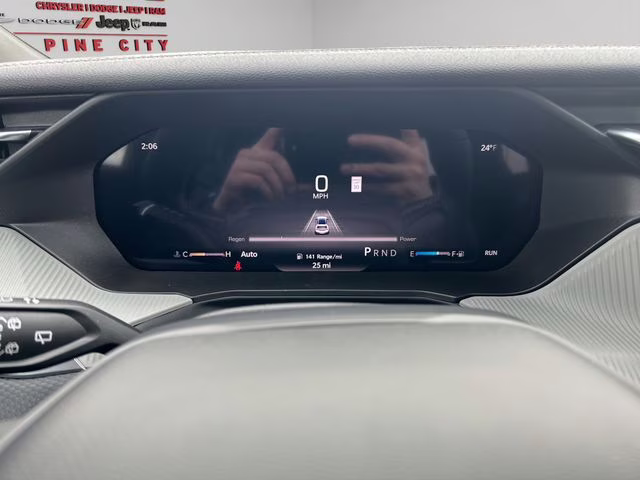 2026 Diamond Black Crystal Pearlcoat Jeep Cherokee Limited 4X4 SUV